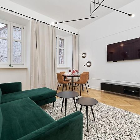 The Market Square Siedmiu Elektorow Apartment By Noclegi Renters Vratislav Exteriér fotografie
